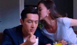 女主进入娱乐圈吃瓜群众,女主的瓜田奇遇记